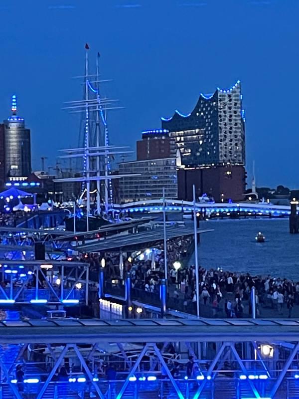 Elbphilharmonie in blau Elbphilharmonie in blau