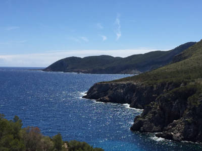 Cala d'en Serra Blick auf die Cala d'en Serra
