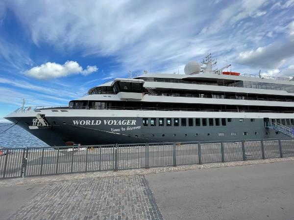 World Voyager World Voyager